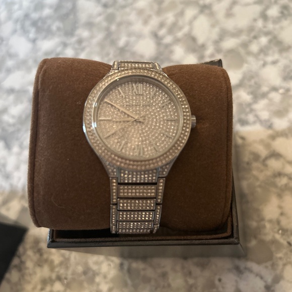 Michael Kors Women’s watch - Picture 2 of 4
